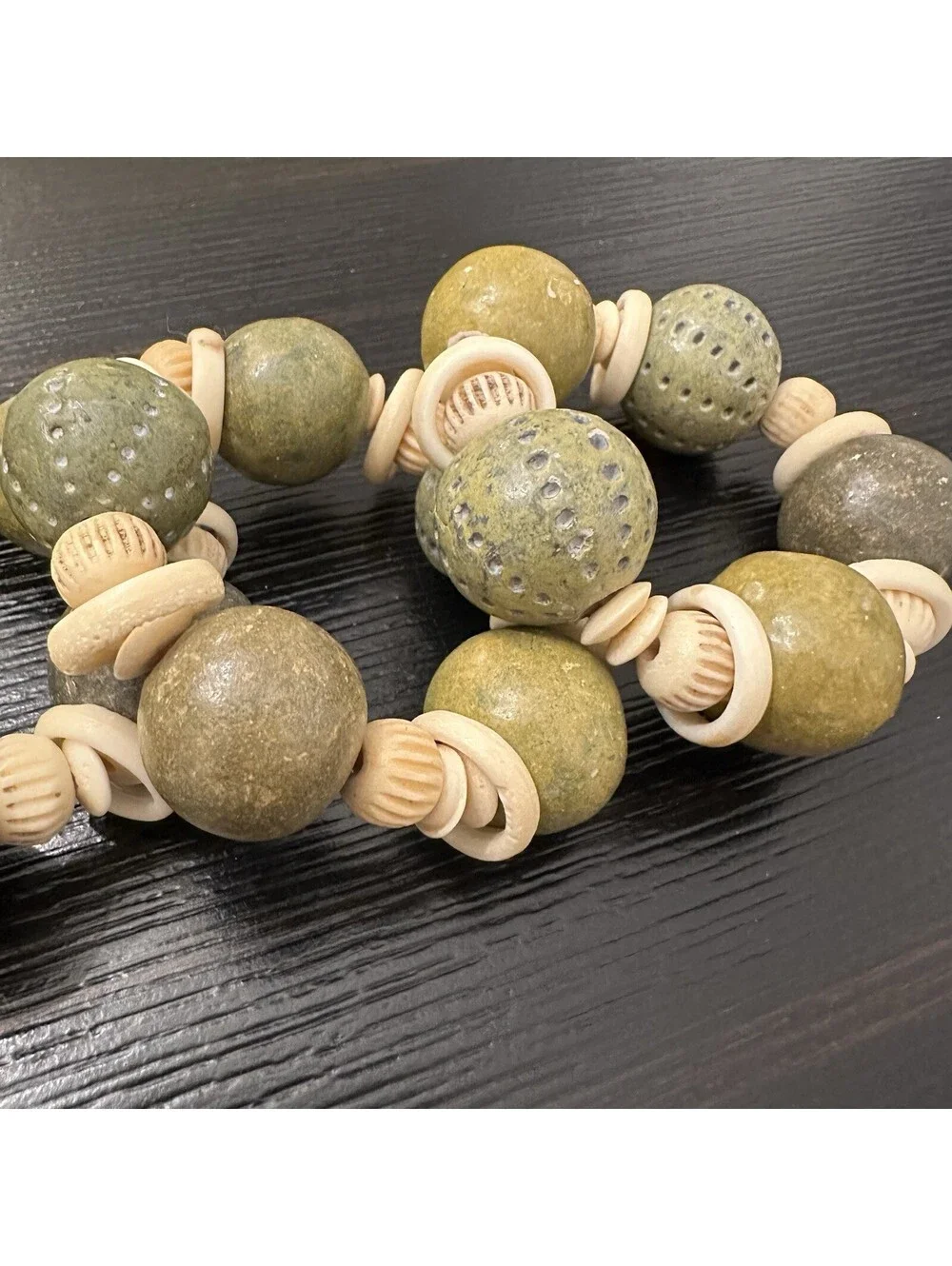 4 Piece Set Decorative Napkin Ring Holders Stone Age by Kemp and Beatley VGC